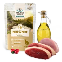 Wildes Land Classic Adult Ente und Pute mit Distelöl Nassfutter 12 x 100 g