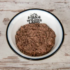 Wildes Land PUR Adult Rind mit Distelöl Nassfutter 60 x 100 g